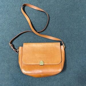Madewell The Abroad Crossbody Leather Bag In Toffee